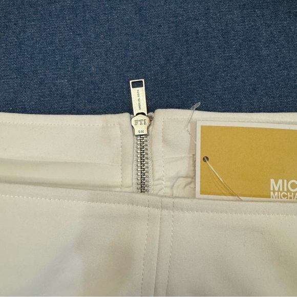 MICHAEL MICHAEL KORS
Women's Square-Neck Mini Dress NWT Size 10 - Picture 3 of 8